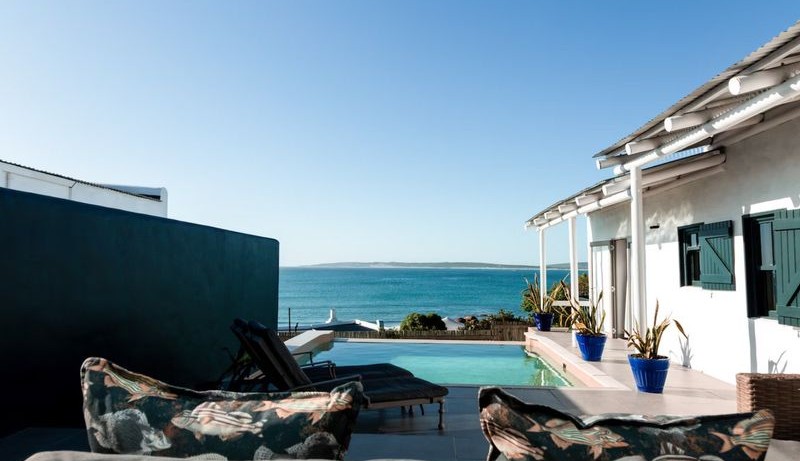 abalone-hotel-pool-view