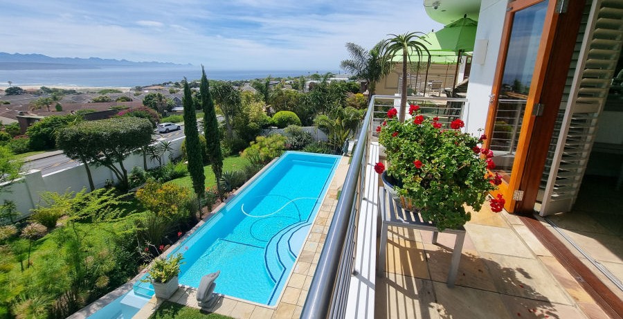 aquavit-pool