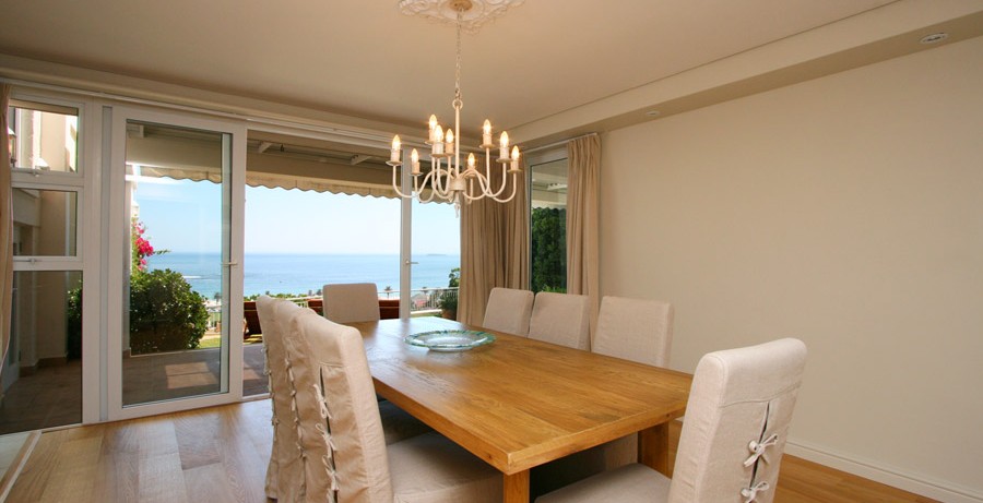 Dining photo 2